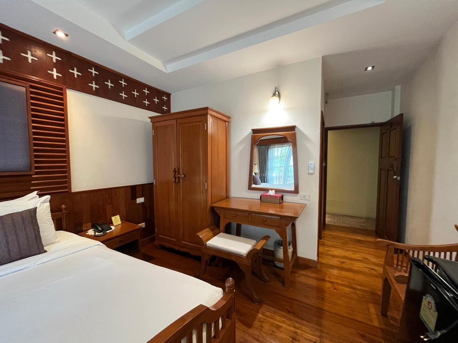 Sripat Guesthouse Sha Extra Plus Чиангмай Экстерьер фото